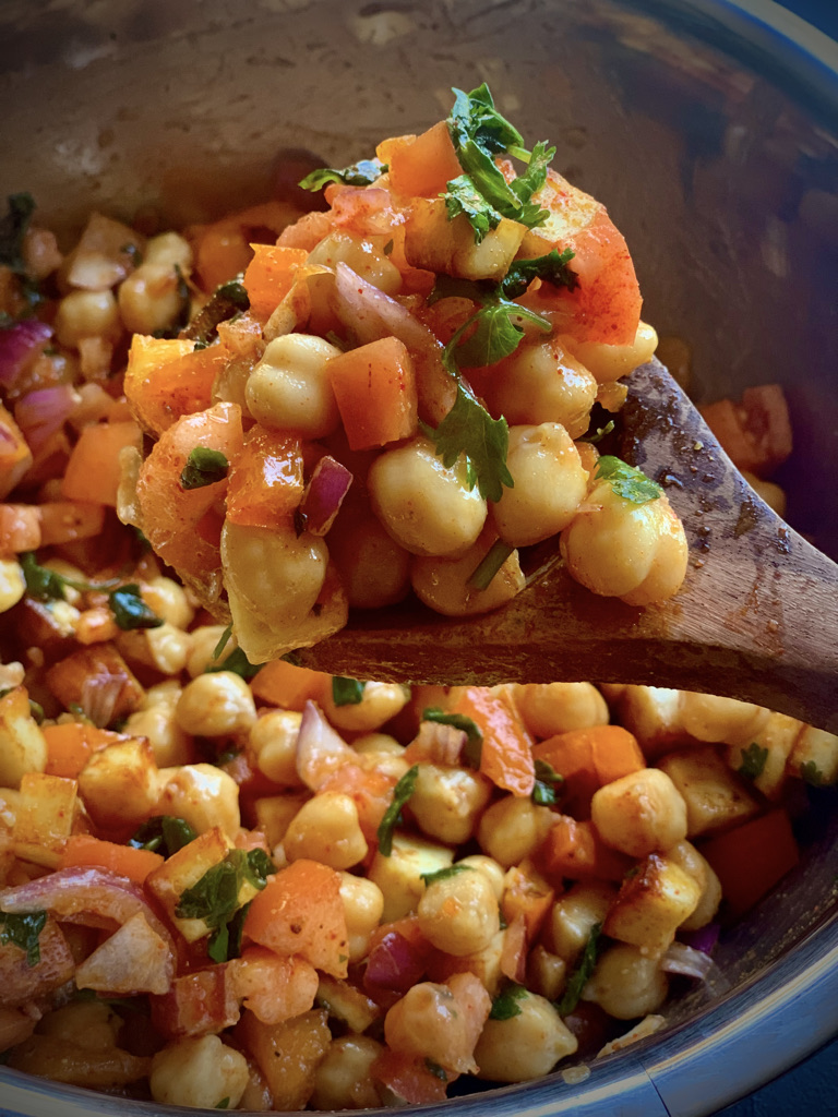 CHANA AND PANEER SALAD: (CHICKPEAS AND INDIAN COTTAGE CHEESE&nbsp;SALAD)